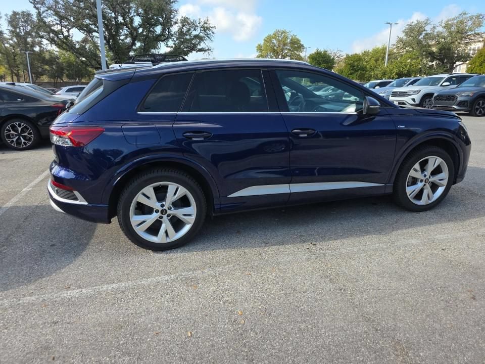 Used 2023 Audi Q4 e-tron Premium Plus w/ Premium Plus AWD/4WD image 2