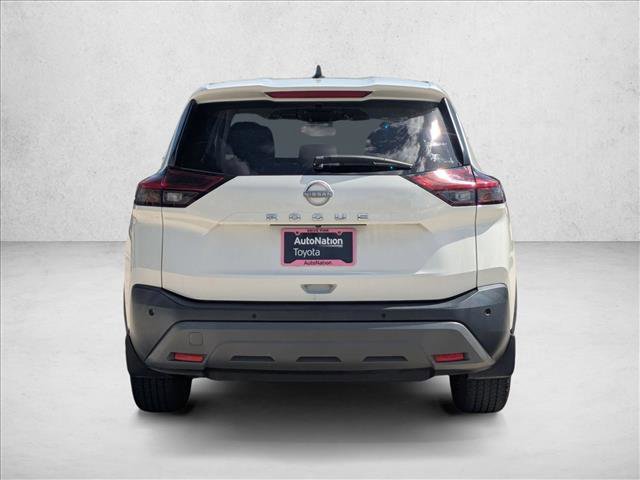 Used 2022 Nissan Rogue S image 6