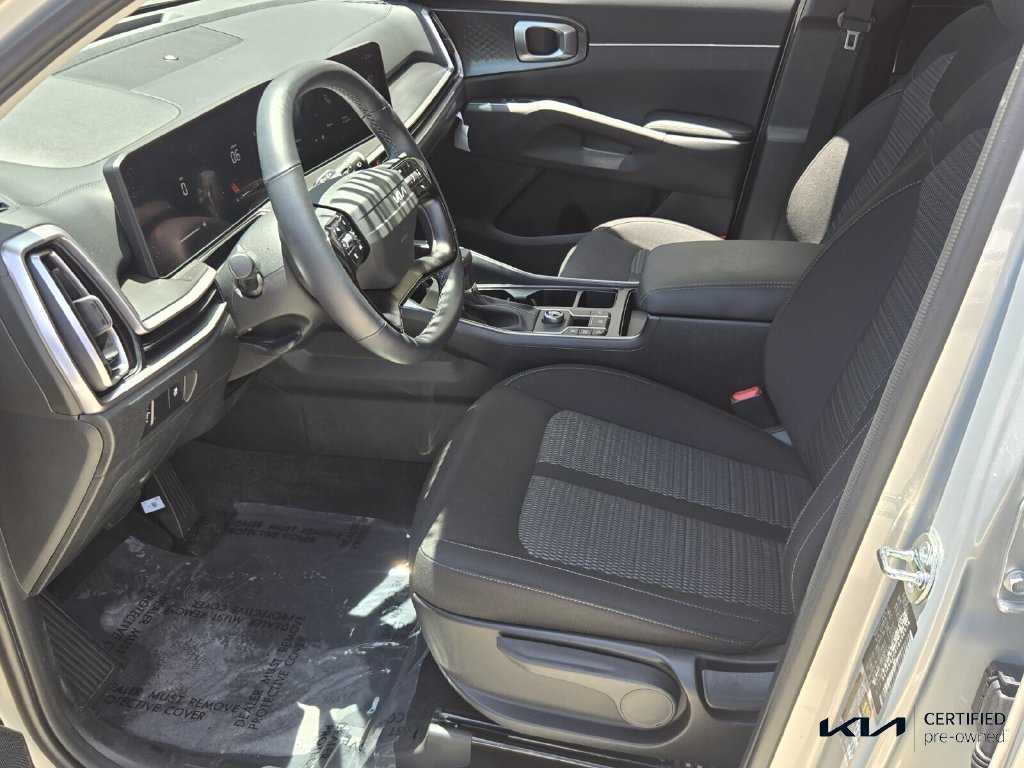 Used 2026 Kia Sorento LX FWD image 10