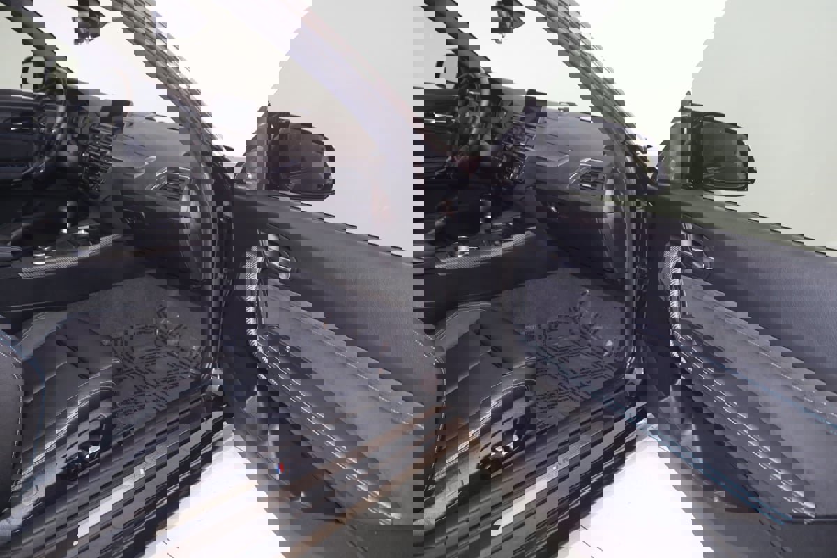 Used 2018 BMW M2 image 29