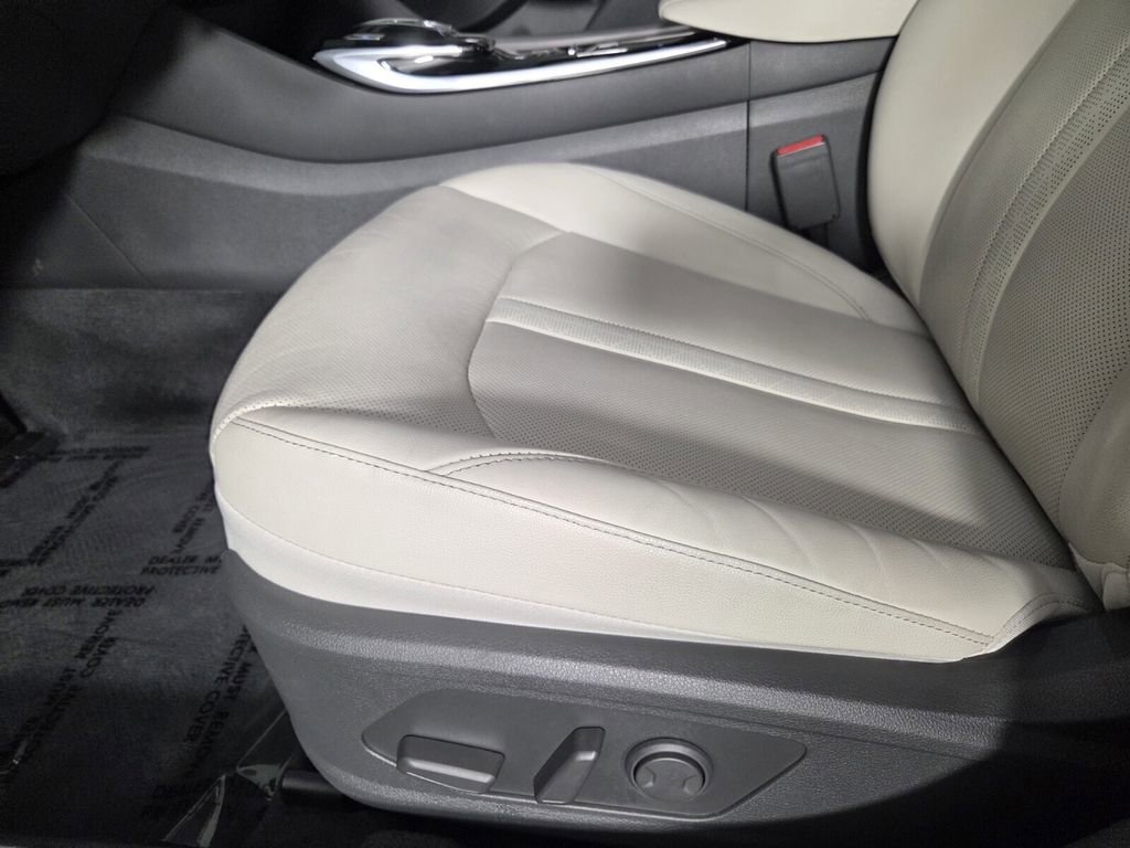Used 2023 Hyundai Sonata Limited FWD image 13