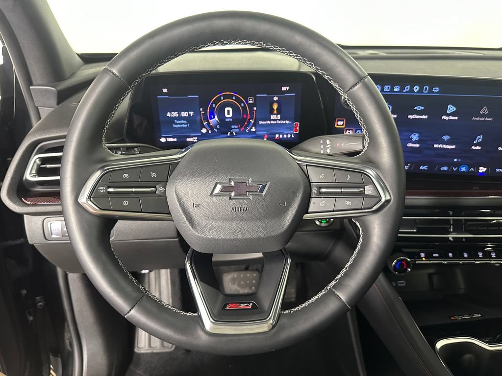 Used 2025 Chevrolet Traverse Z71 w/ LPO, Floor Liner Package AWD/4WD image 12