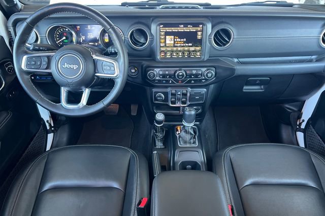 Used 2023 Jeep Wrangler Unlimited Sahara w/ Cold Weather Group AWD/4WD image 15