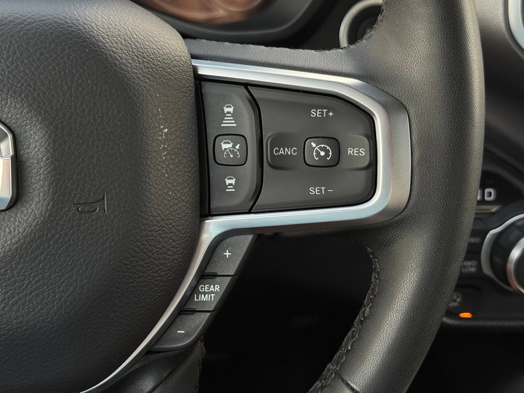 Used 2025 RAM 1500 Big Horn AWD/4WD image 33