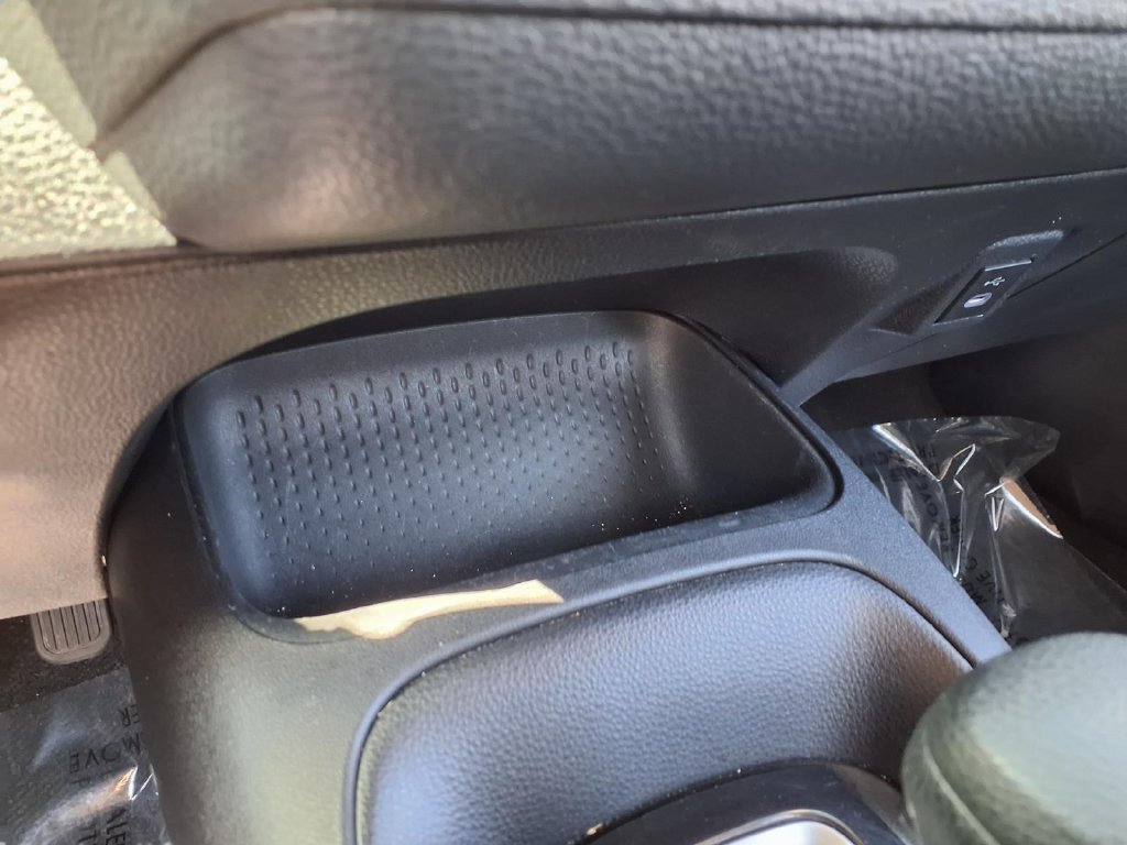 Used 2025 Toyota Corolla LE FWD image 11