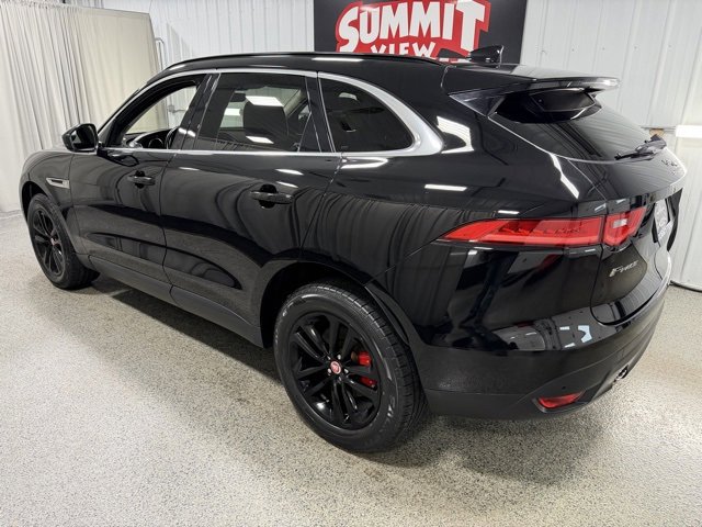 Used 2019 Jaguar F-PACE Premium image 6