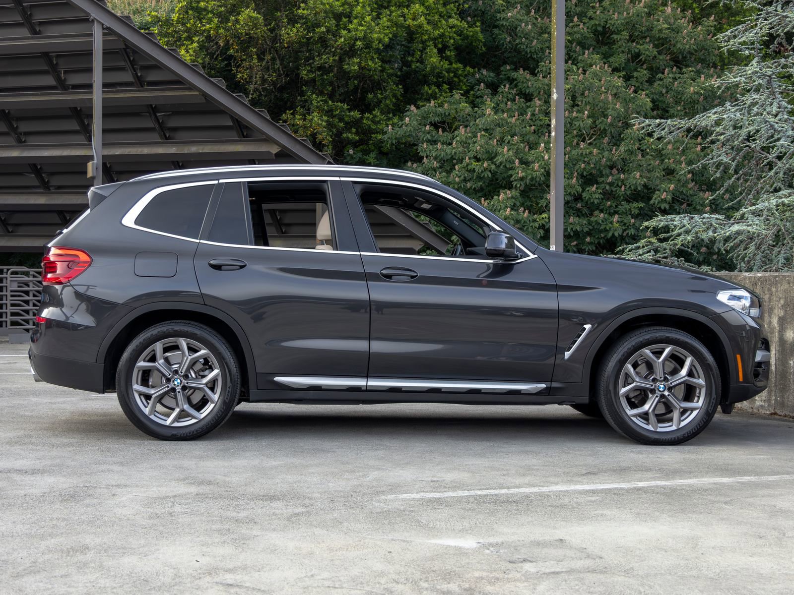Used 2021 BMW X3 xDrive30i w/ Convenience Package AWD/4WD image 12