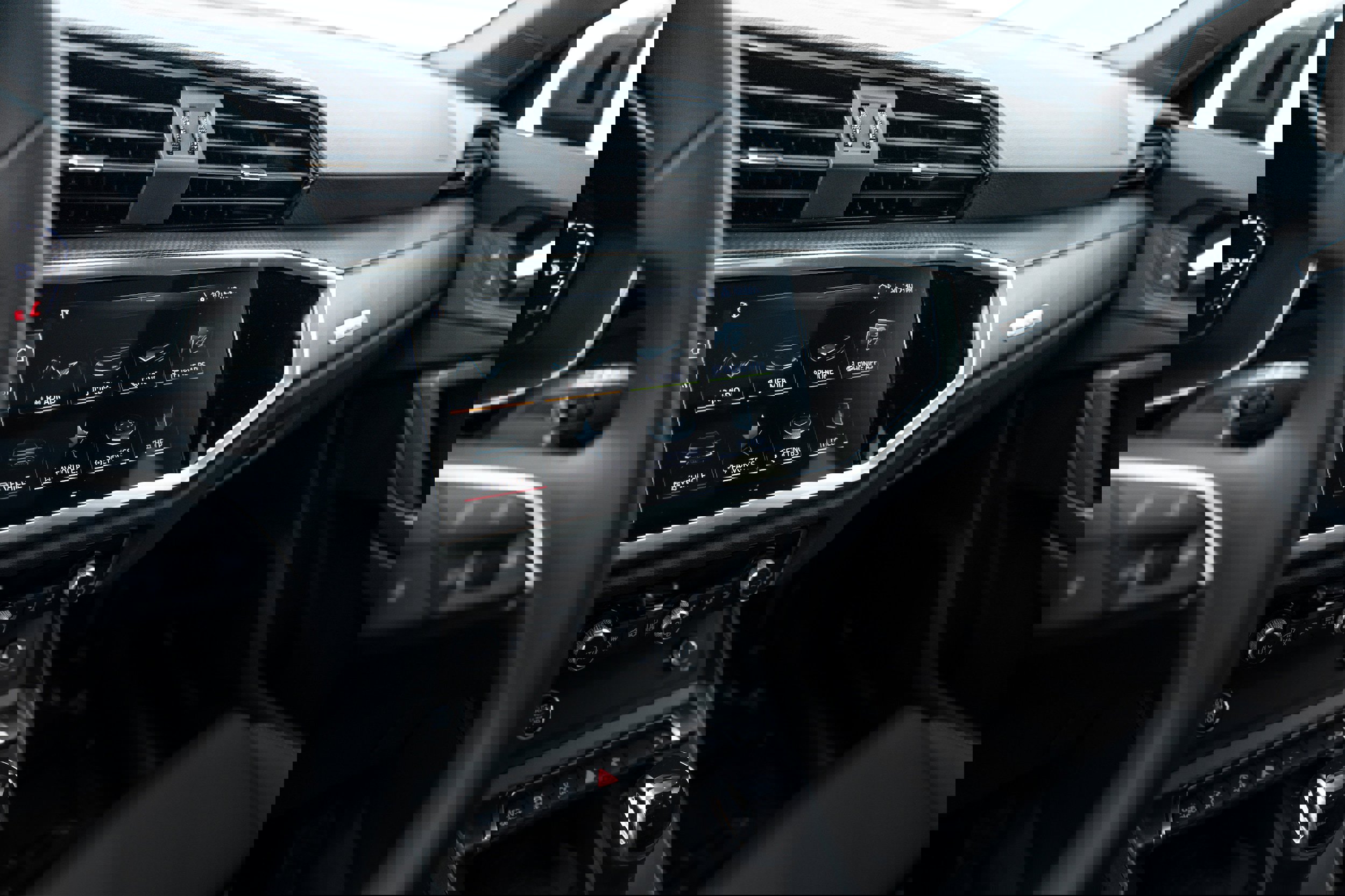 New 2025 Audi Q3 2.0T Premium image 12