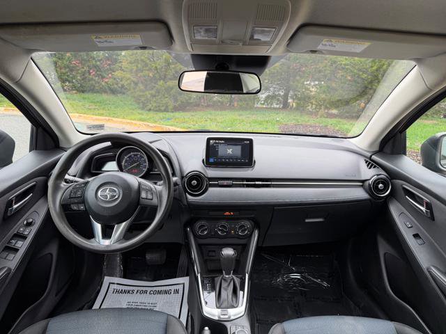 Used 2016 Scion iA image 9