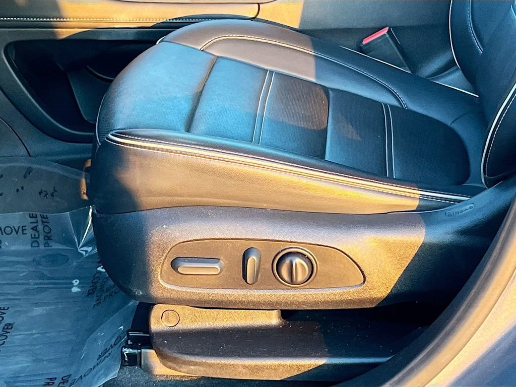 Used 2022 GMC Acadia Denali w/ Denali Ultimate Package image 20