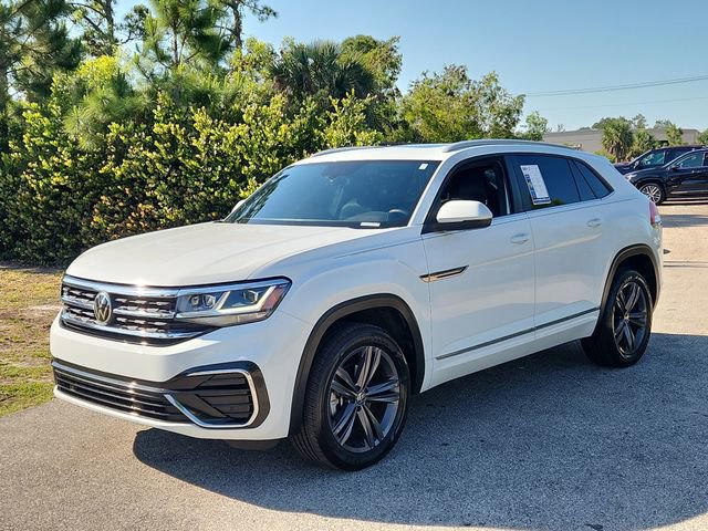 Used 2021 Volkswagen Atlas Cross Sport SE FWD image 2