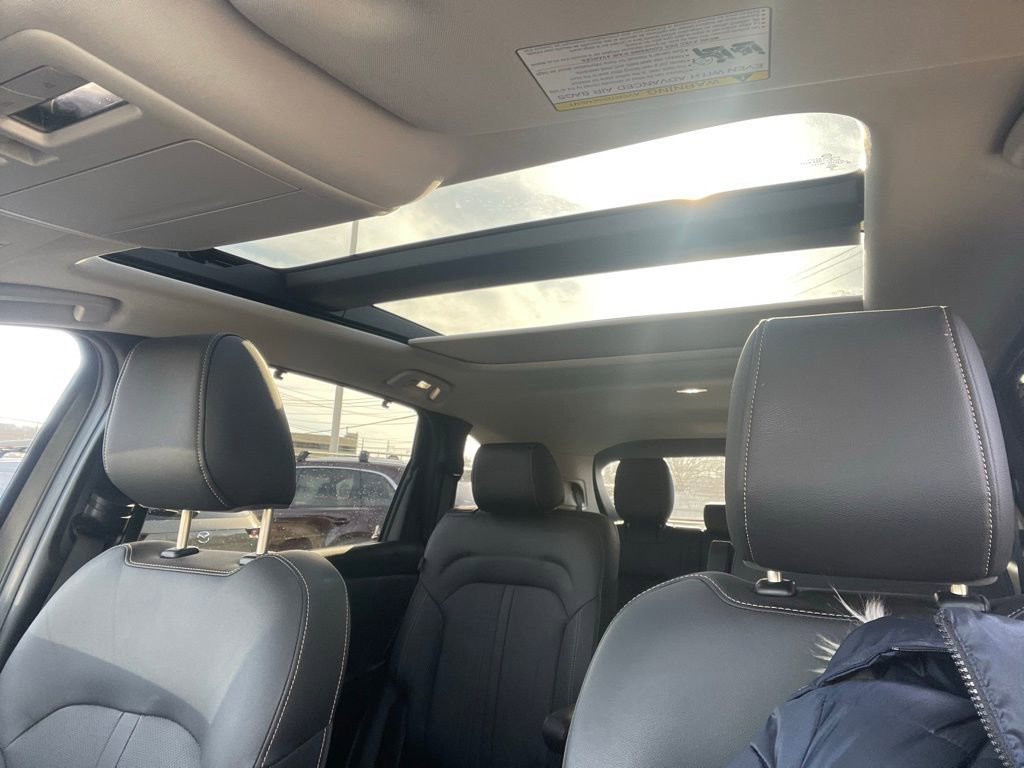 Certified 2024 MAZDA CX-90 Plug-In Hybrid w/ Premium Pkg image 31