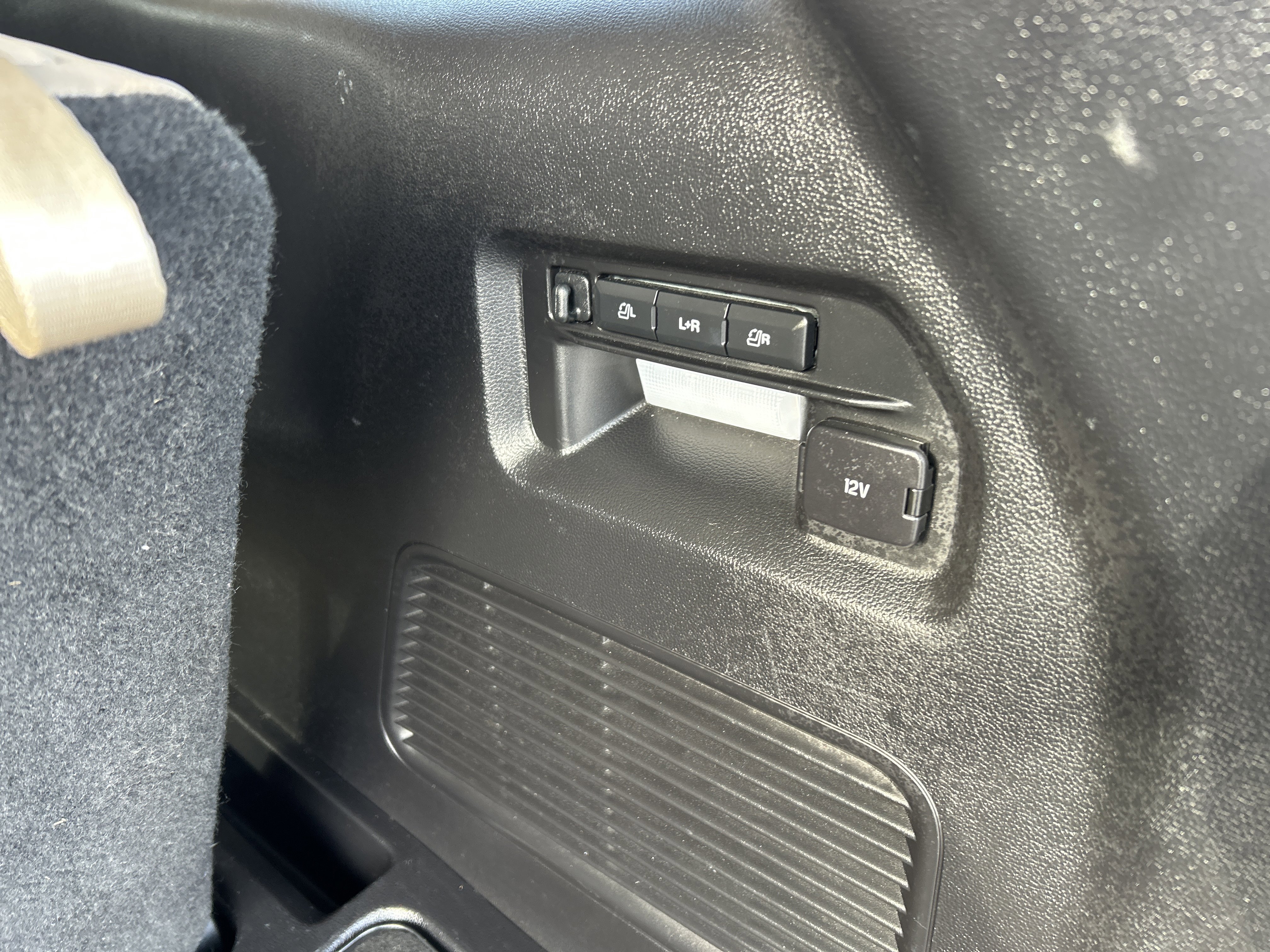 Used 2020 Ford Explorer Limited image 44