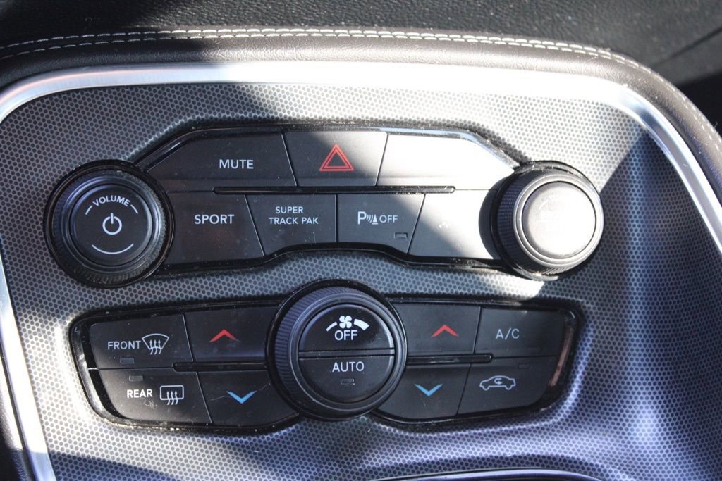 Used 2018 Dodge Challenger R/T Scat Pack w/ Leather Interior Group image 33