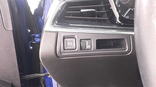 Used 2025 Cadillac XT5 Premium Luxury image 34