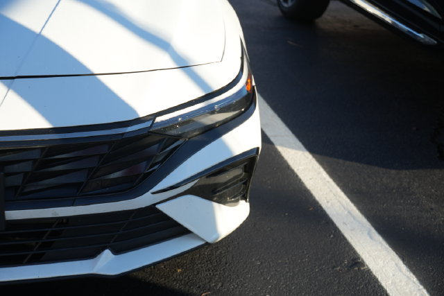 Used 2025 Hyundai Elantra SEL FWD image 7