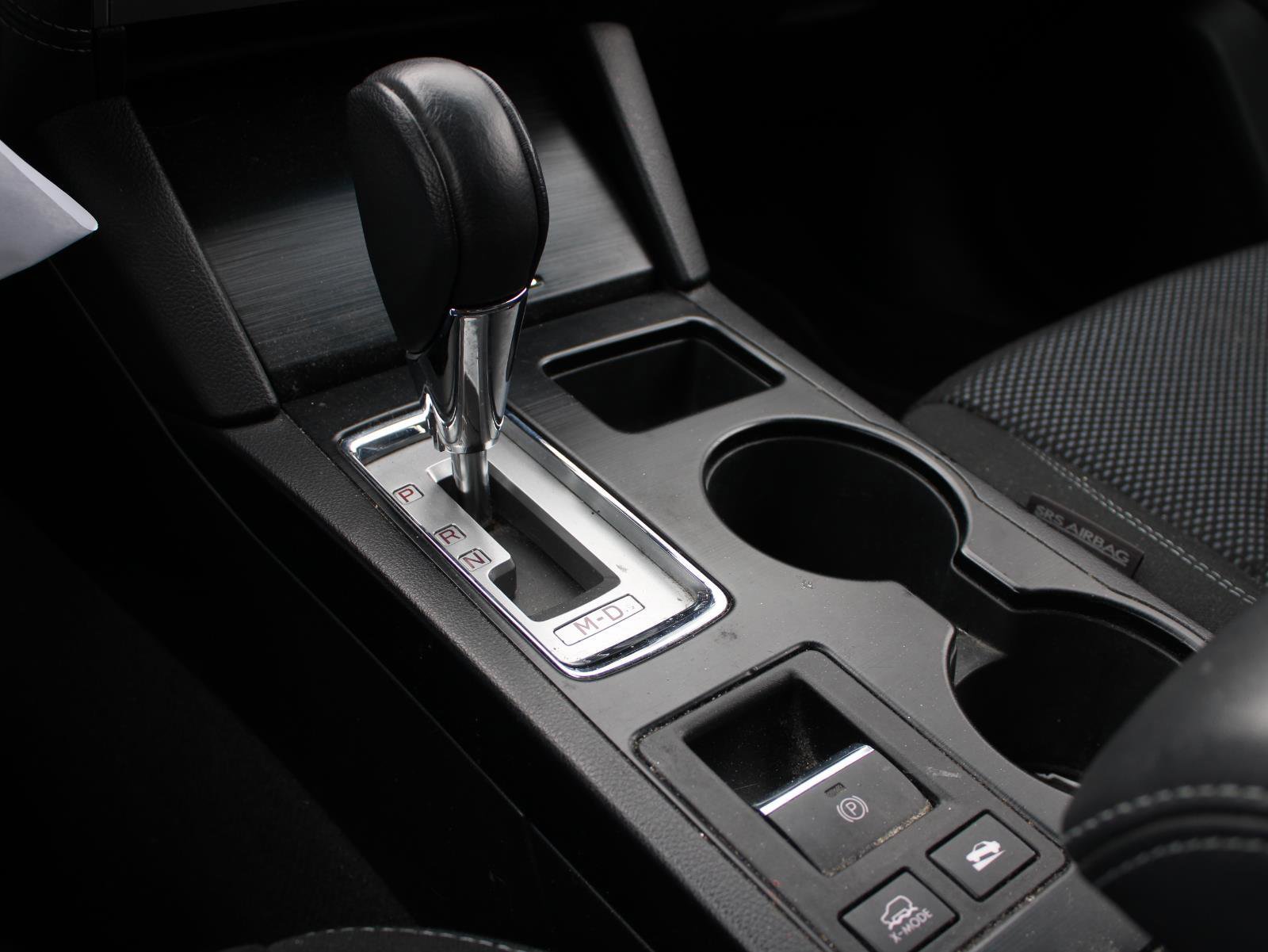 Used 2019 Subaru Outback 2.5i Premium image 16