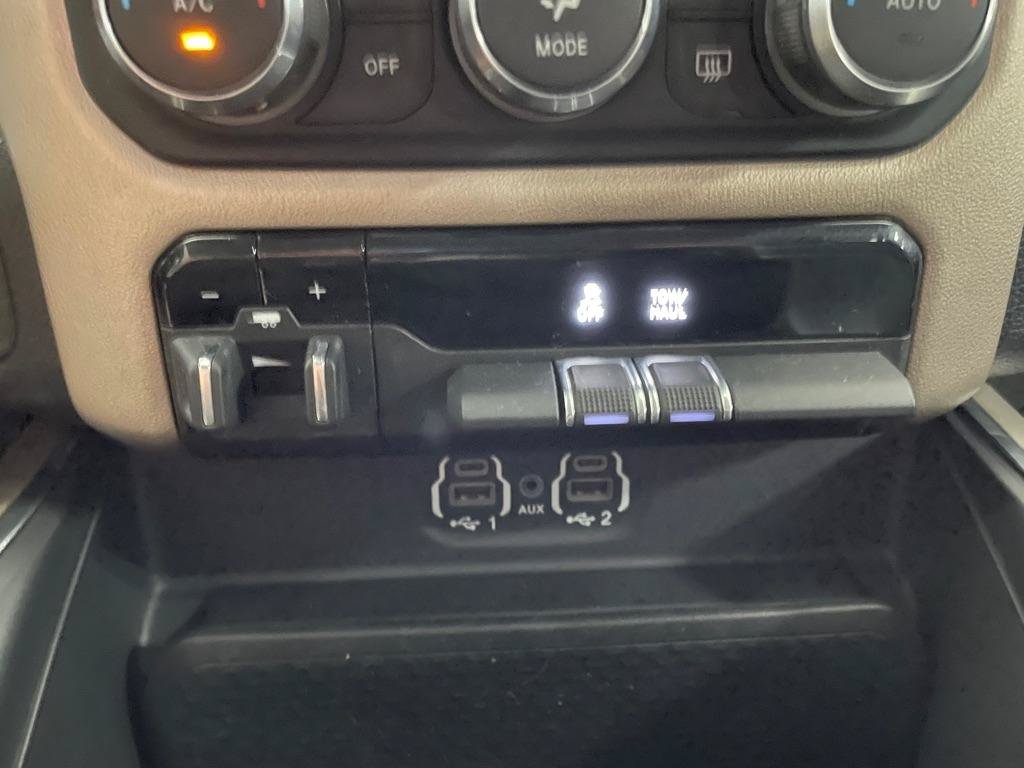 Used 2022 RAM 1500 Laramie AWD/4WD image 32