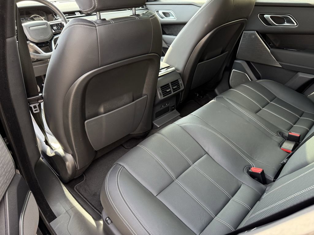 Used 2023 Land Rover Range Rover Velar R-Dynamic S image 35
