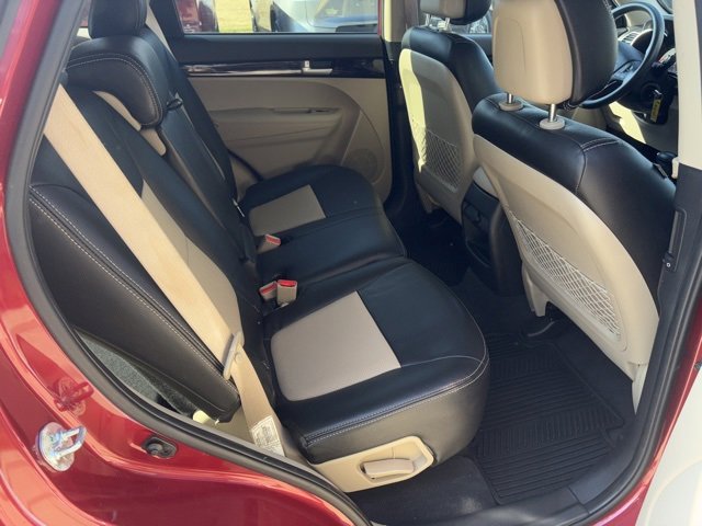 Used 2015 Kia Sorento LX image 24