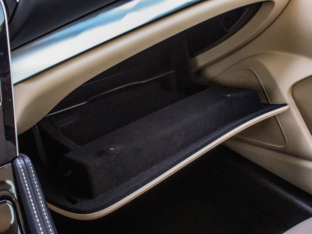 Used 2020 Nissan Maxima 3.5 SV w/ Floor Mat Group FWD image 18