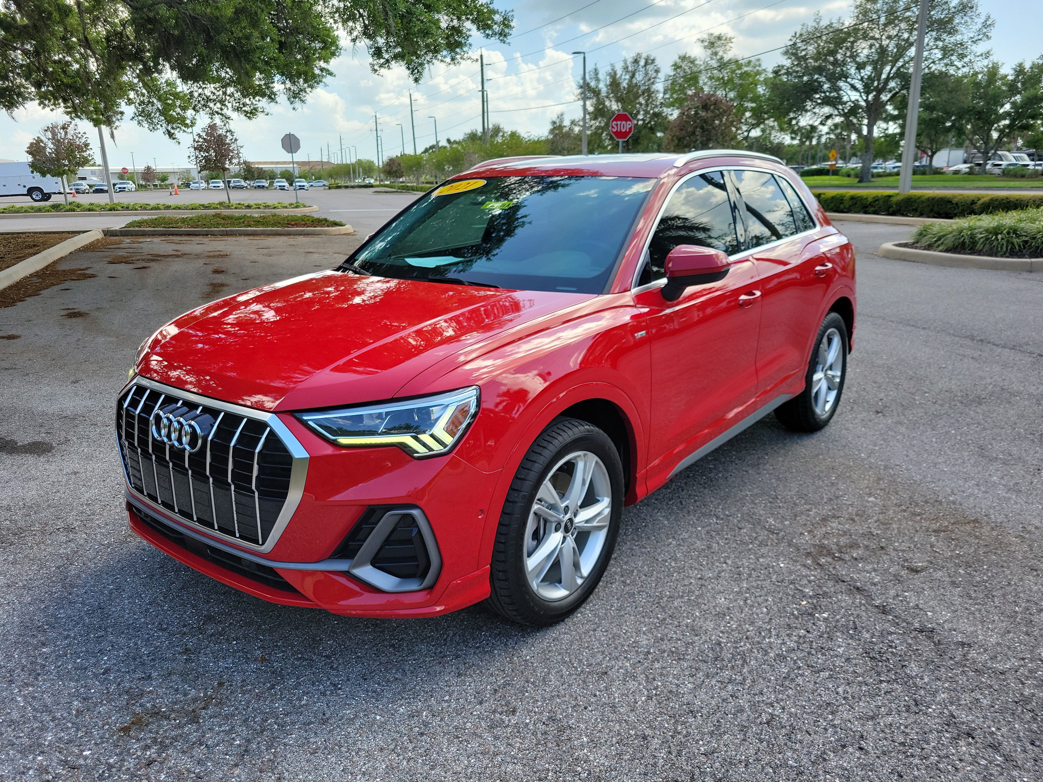 Used 2021 Audi Q3 2.0T Premium Plus w/ Premium Plus Package image 8