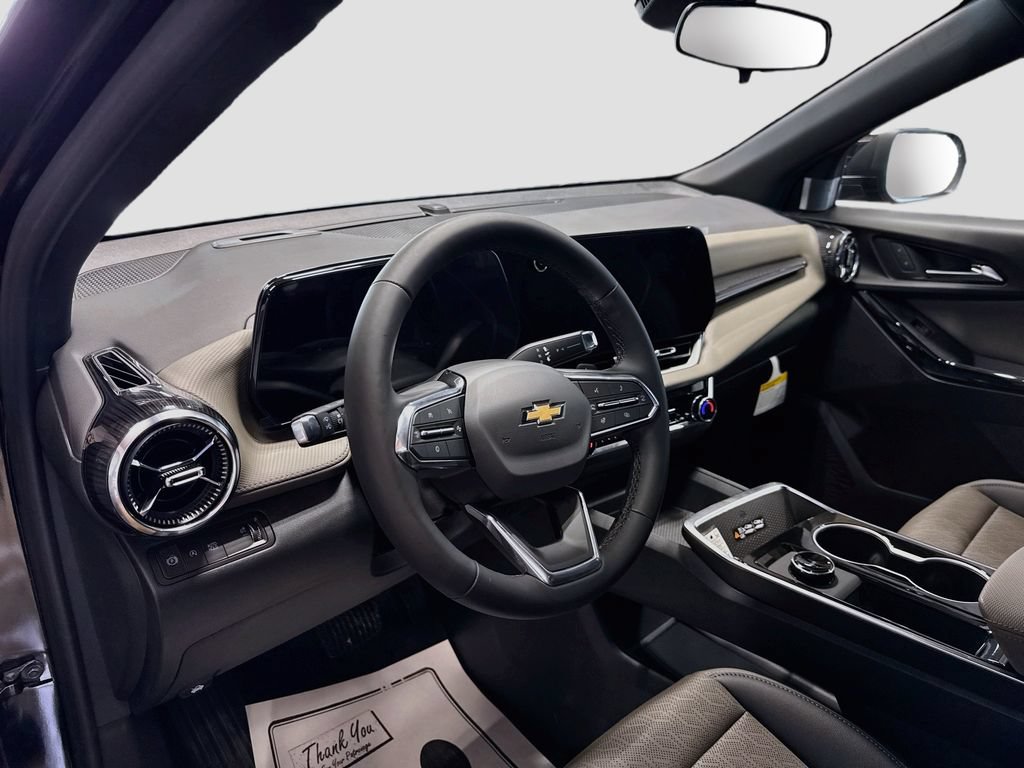 New 2027 Chevrolet Equinox LT w/ Convenience Package II FWD image 9