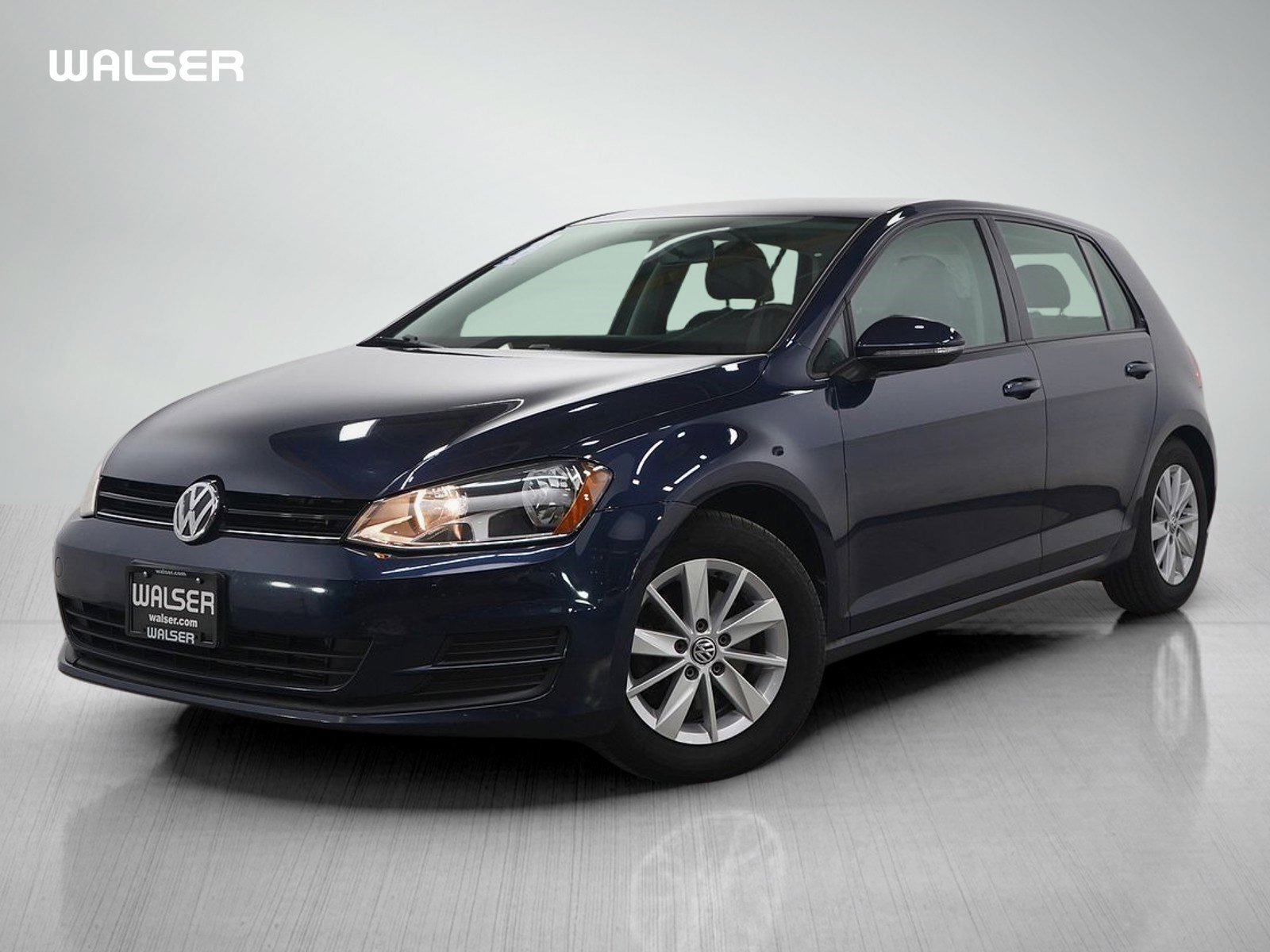 Used 2015 Volkswagen Golf SE image 1