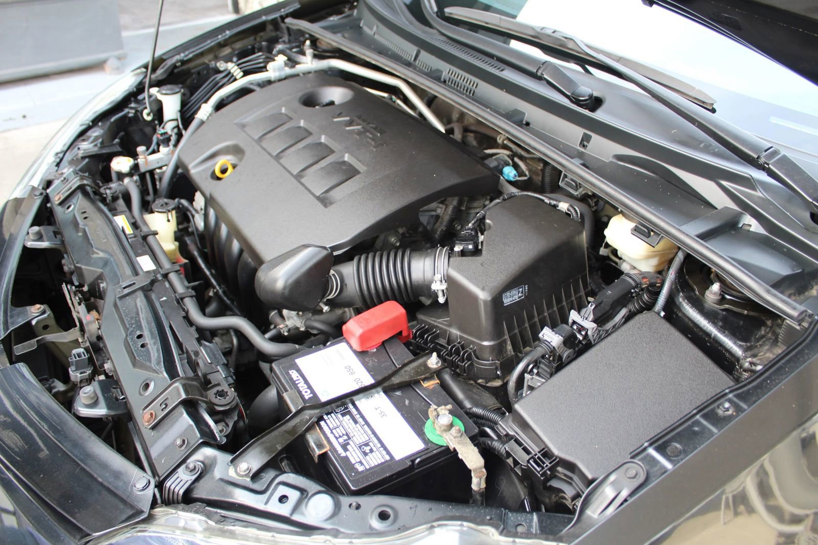 Used 2018 Toyota Corolla XLE w/ Carpet Mat Package (TMS) FWD image 36