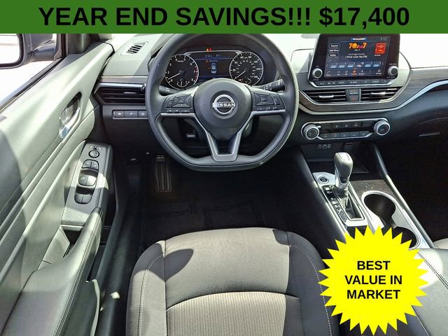 Used 2024 Nissan Altima 2.5 SV image 13