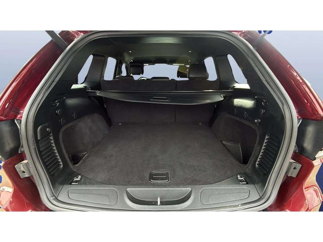 Used 2017 Jeep Grand Cherokee Altitude AWD/4WD image 18