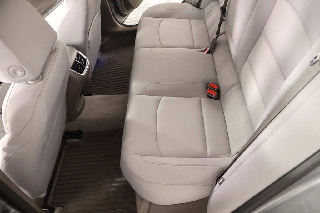 Used 2024 Chevrolet Malibu LT image 12