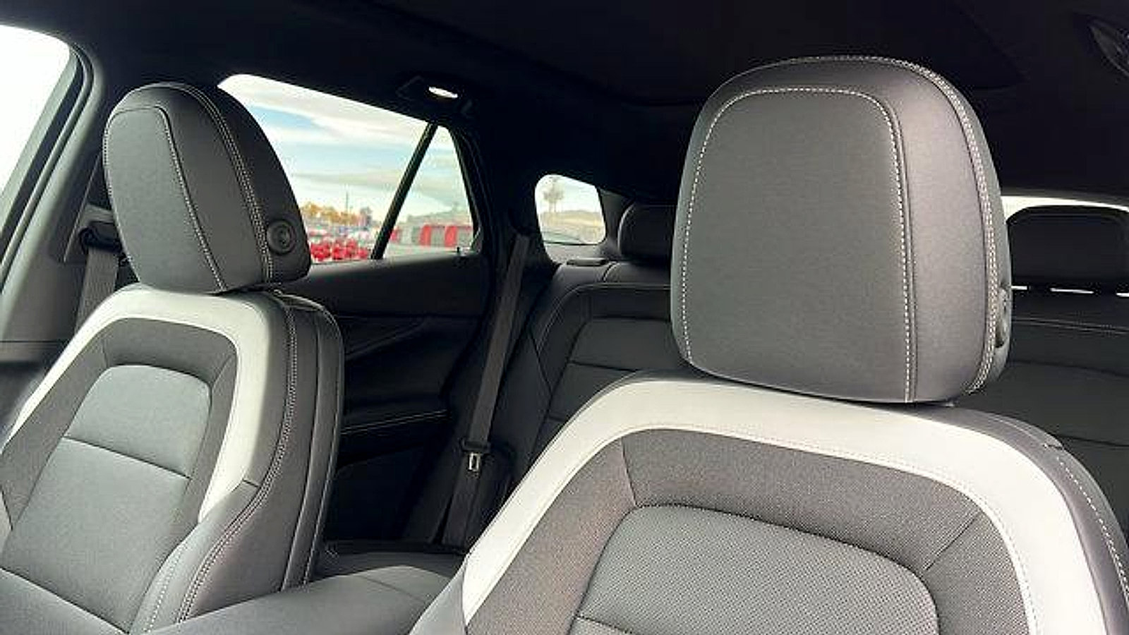 New 2026 Chevrolet Blazer EV LT image 18