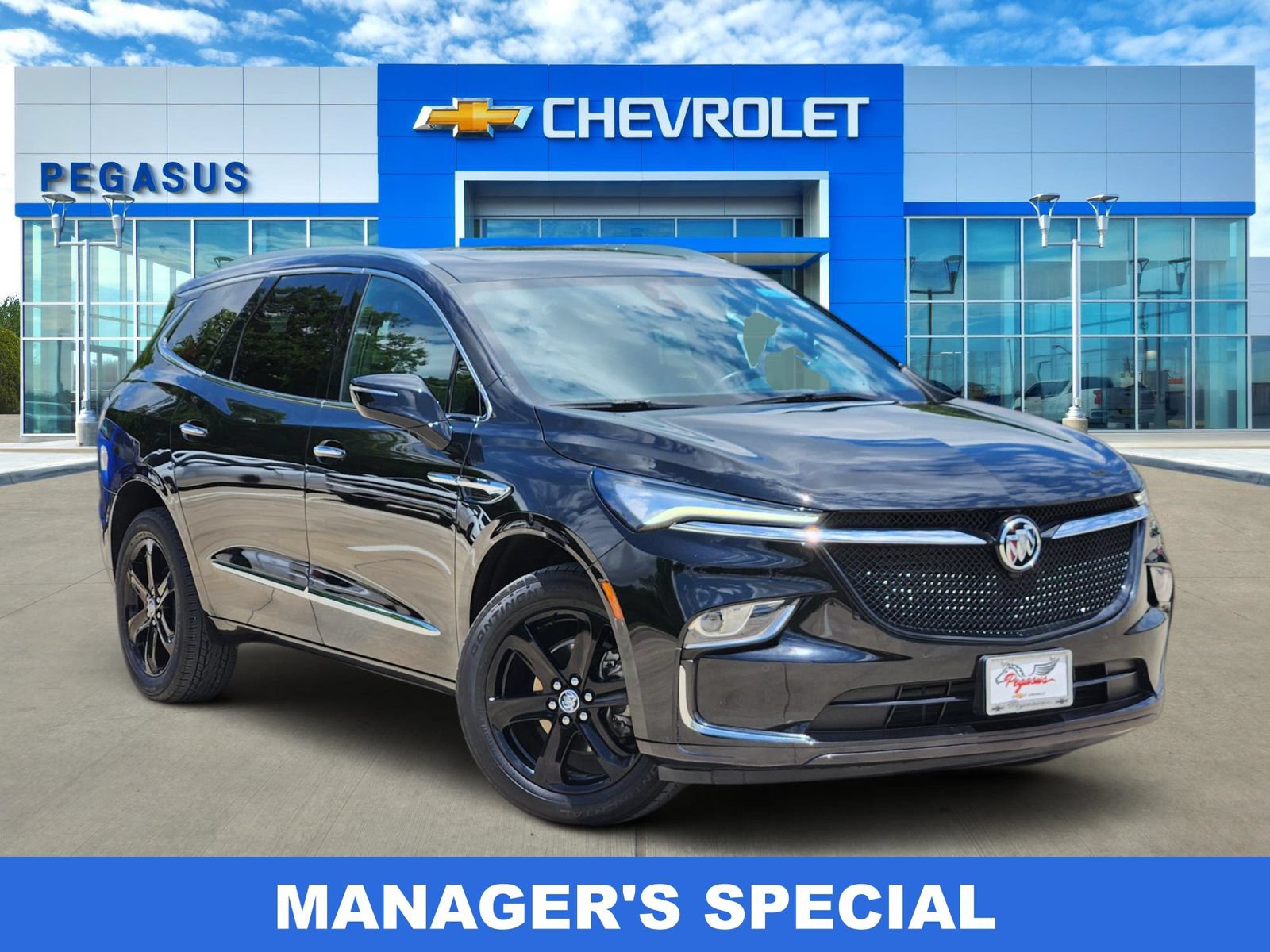 Used 2024 Buick Enclave Essence w/ Experience Buick Package FWD image 1