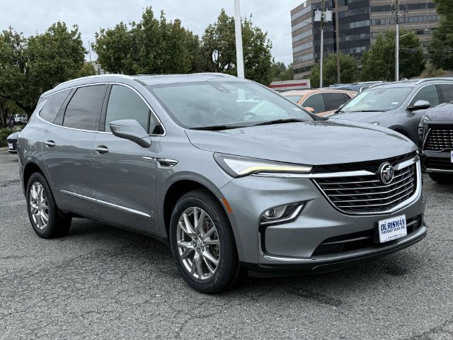 Used 2023 Buick Enclave Premium w/ Experience Buick Package FWD image 1