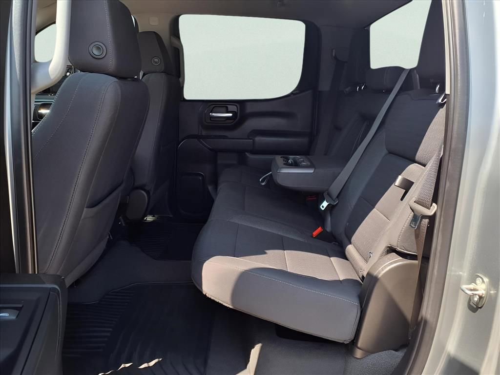 Used 2023 Chevrolet Silverado 1500 Custom image 12