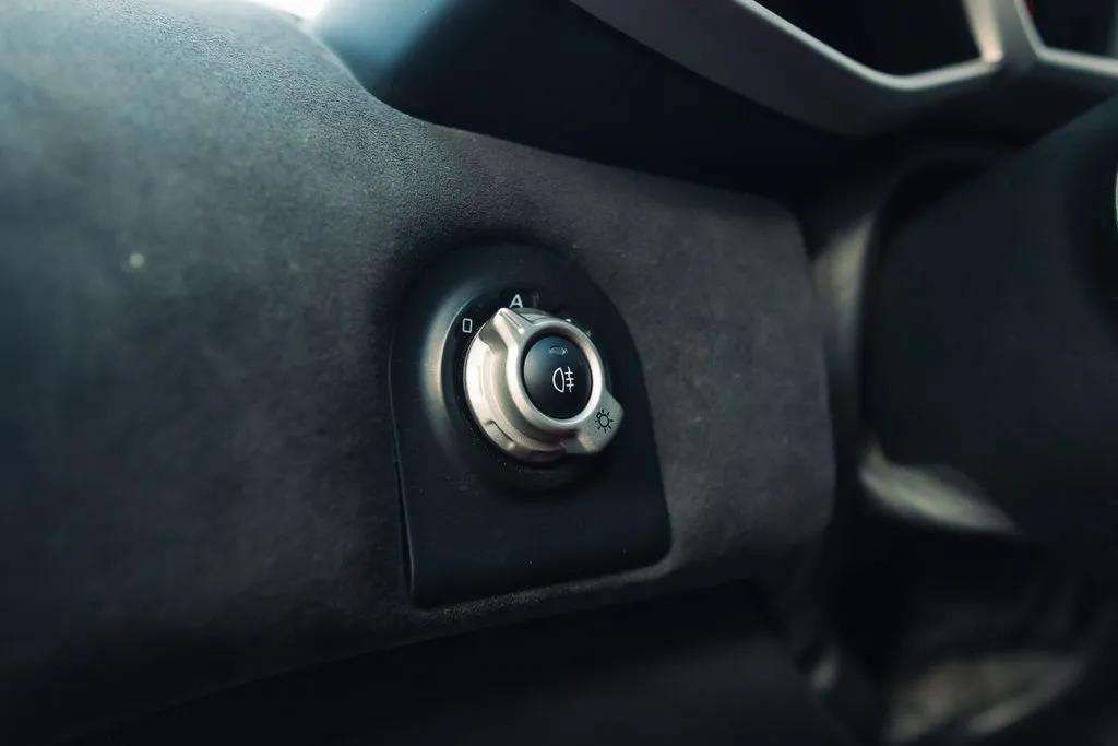 Used 2012 McLaren MP4-12C Coupe image 18