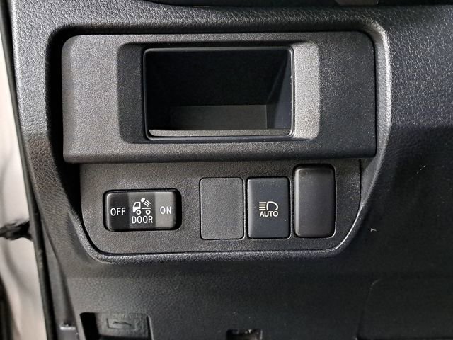 Used 2018 Toyota Tacoma SR5 image 23