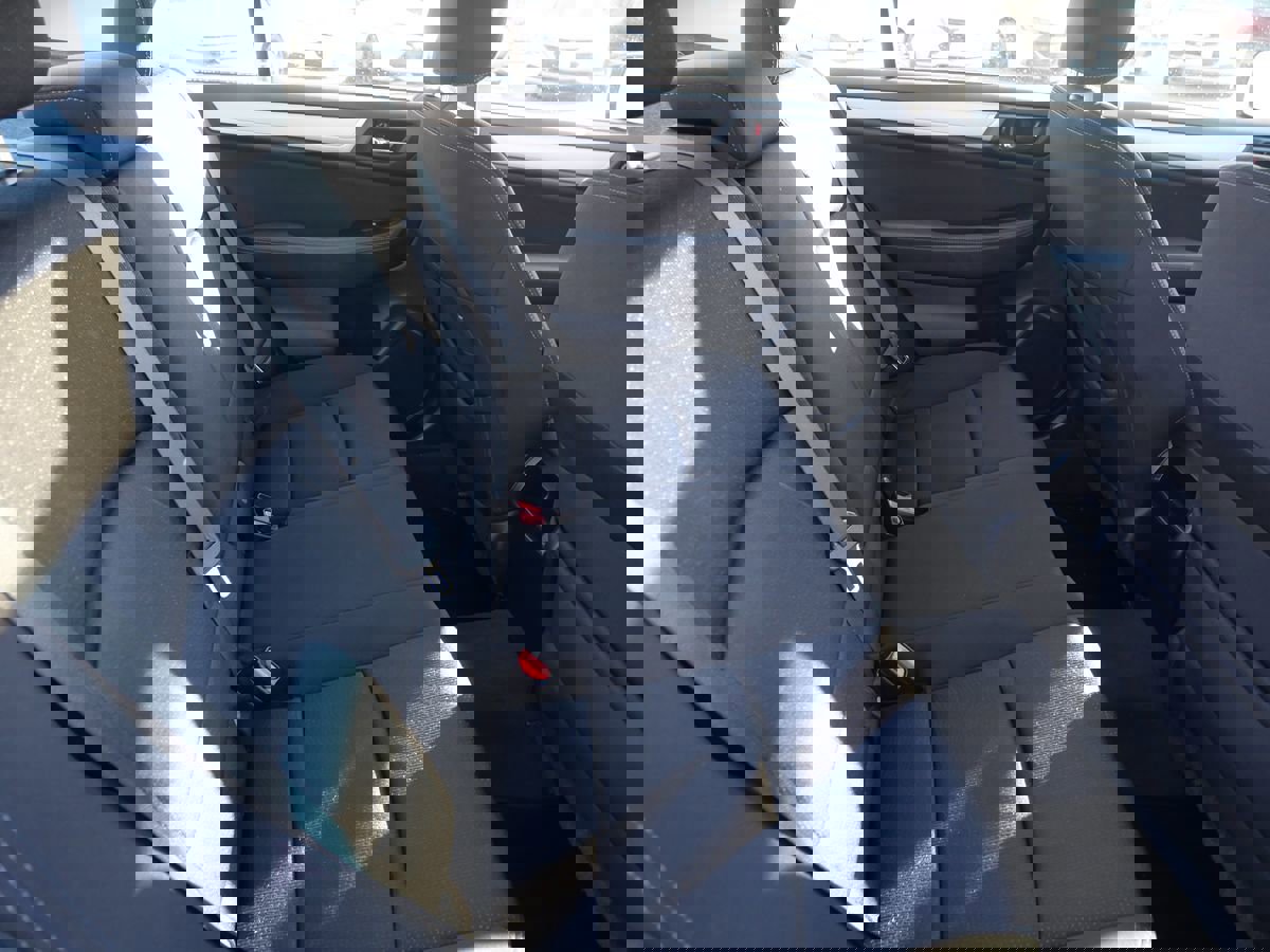 Used 2017 Subaru Legacy 2.5i Premium w/ Moonroof Package image 27