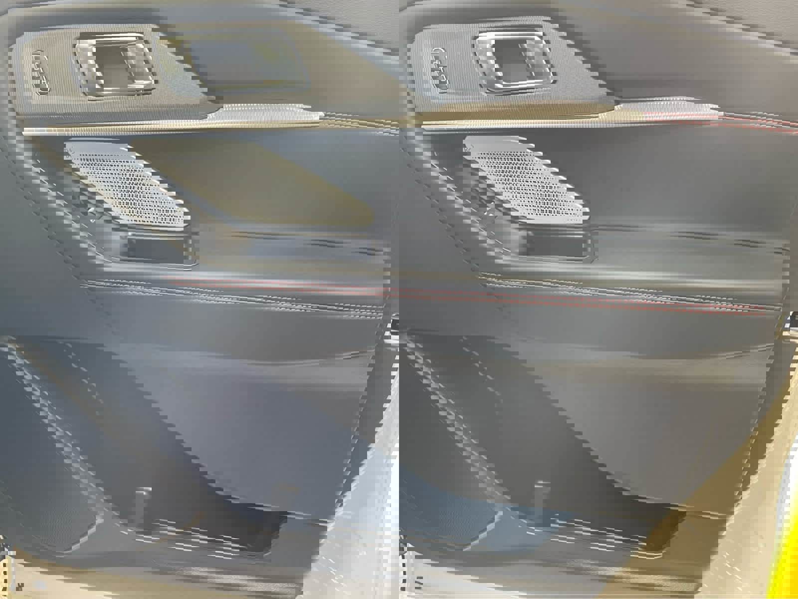 Used 2025 Ford Explorer ST w/ Sun And Sound Package AWD/4WD image 39