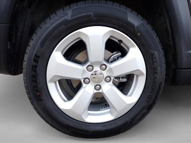 Used 2018 Jeep Compass Latitude w/ Popular Equipment Group AWD/4WD image 7