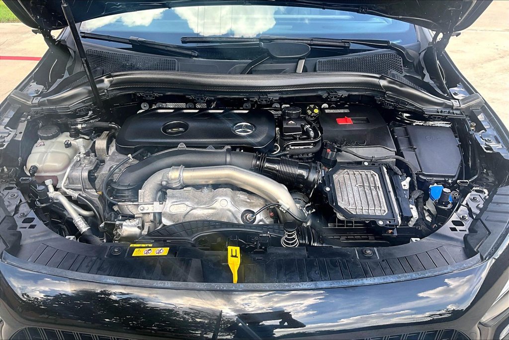 Used 2025 Mercedes-Benz GLA 250 image 13