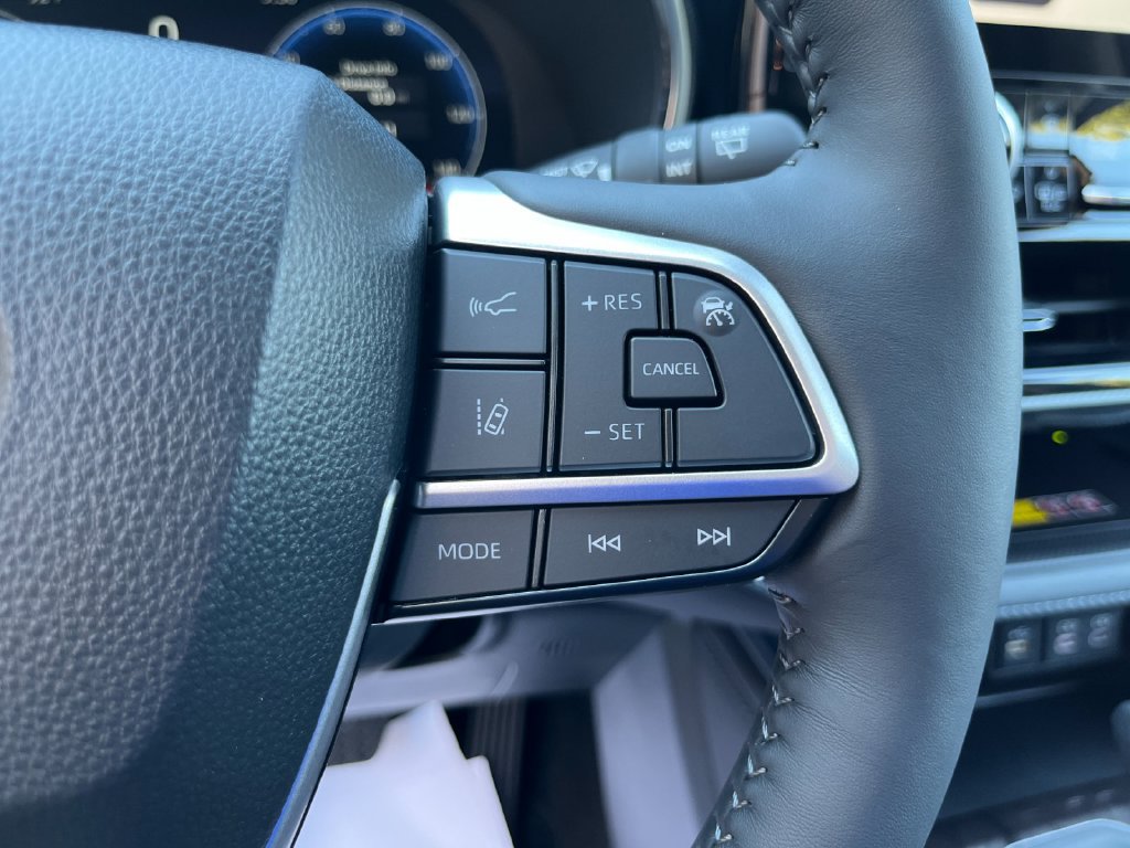 New 2026 Toyota Highlander Platinum AWD/4WD image 28