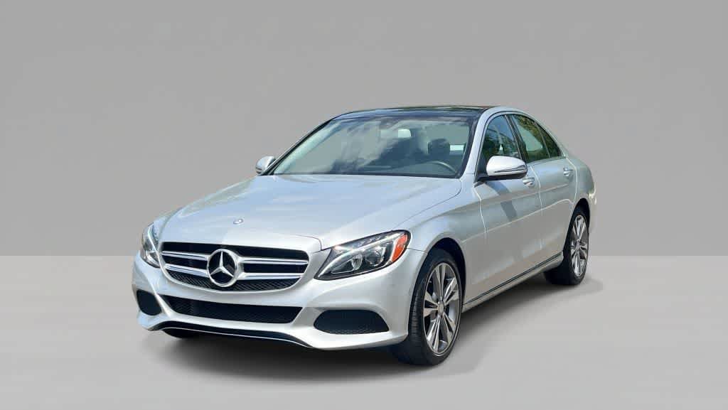 Used 2017 Mercedes-Benz C 300 4MATIC Sedan image 4