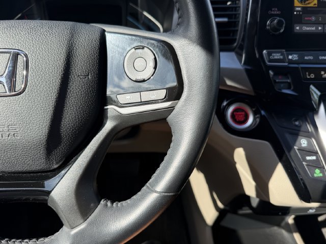 Used 2023 Honda Odyssey Touring image 17