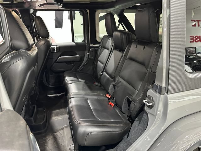 Used 2022 Jeep Wrangler Unlimited Rubicon w/ Trailer Tow Package AWD/4WD image 13