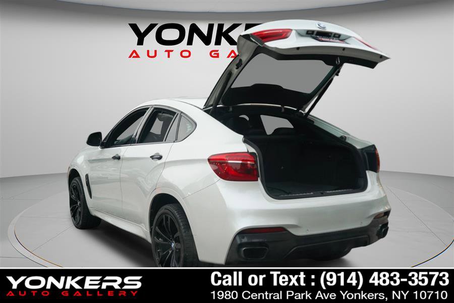 Used 2019 BMW X6 xDrive50i w/ M Sport Package image 3