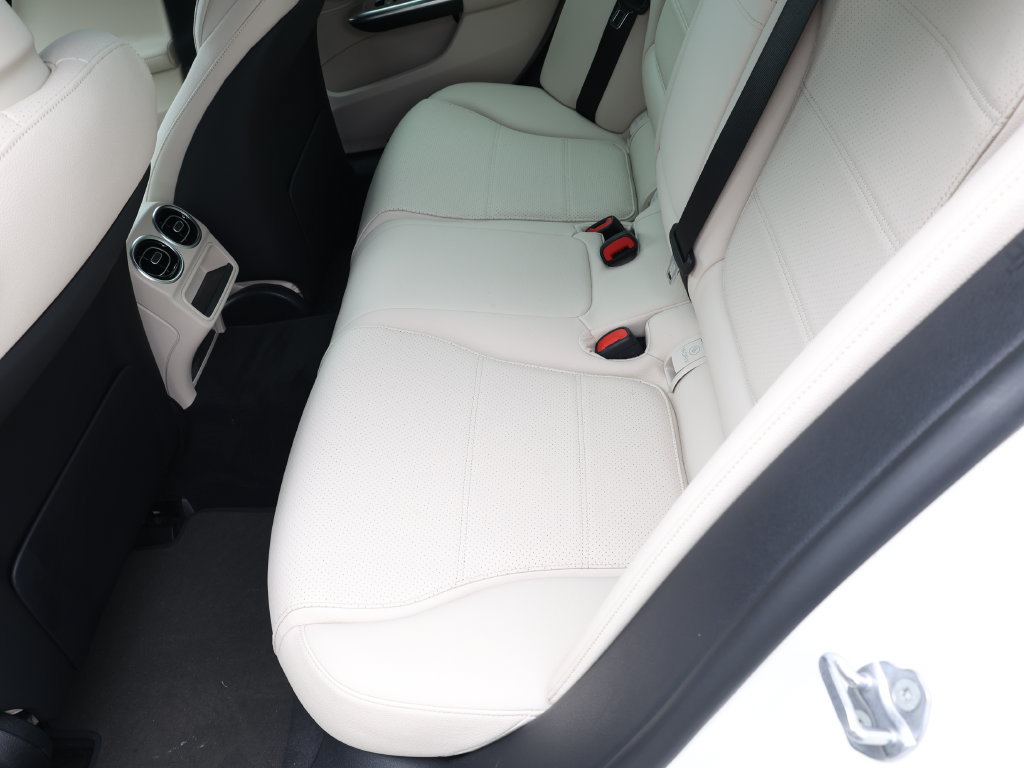 Used 2023 Mercedes-Benz C 300 Sedan image 21