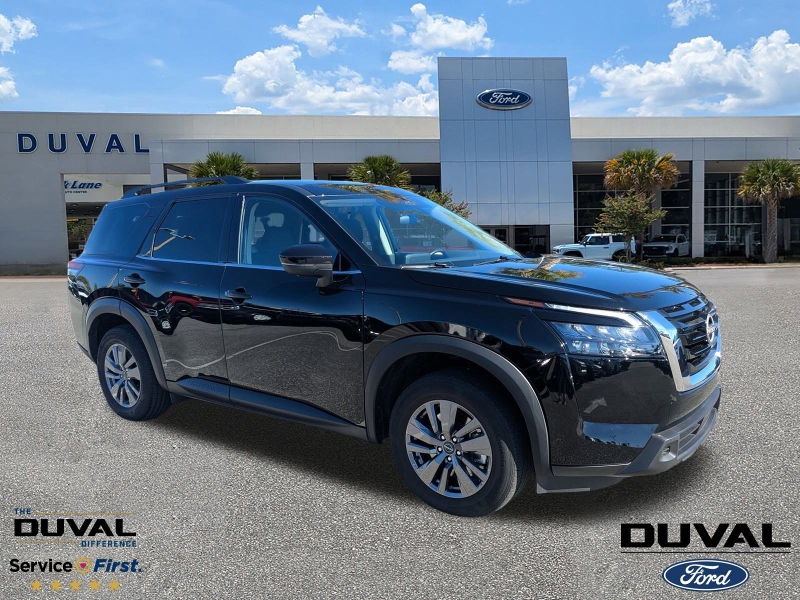 Used 2025 Nissan Pathfinder SV