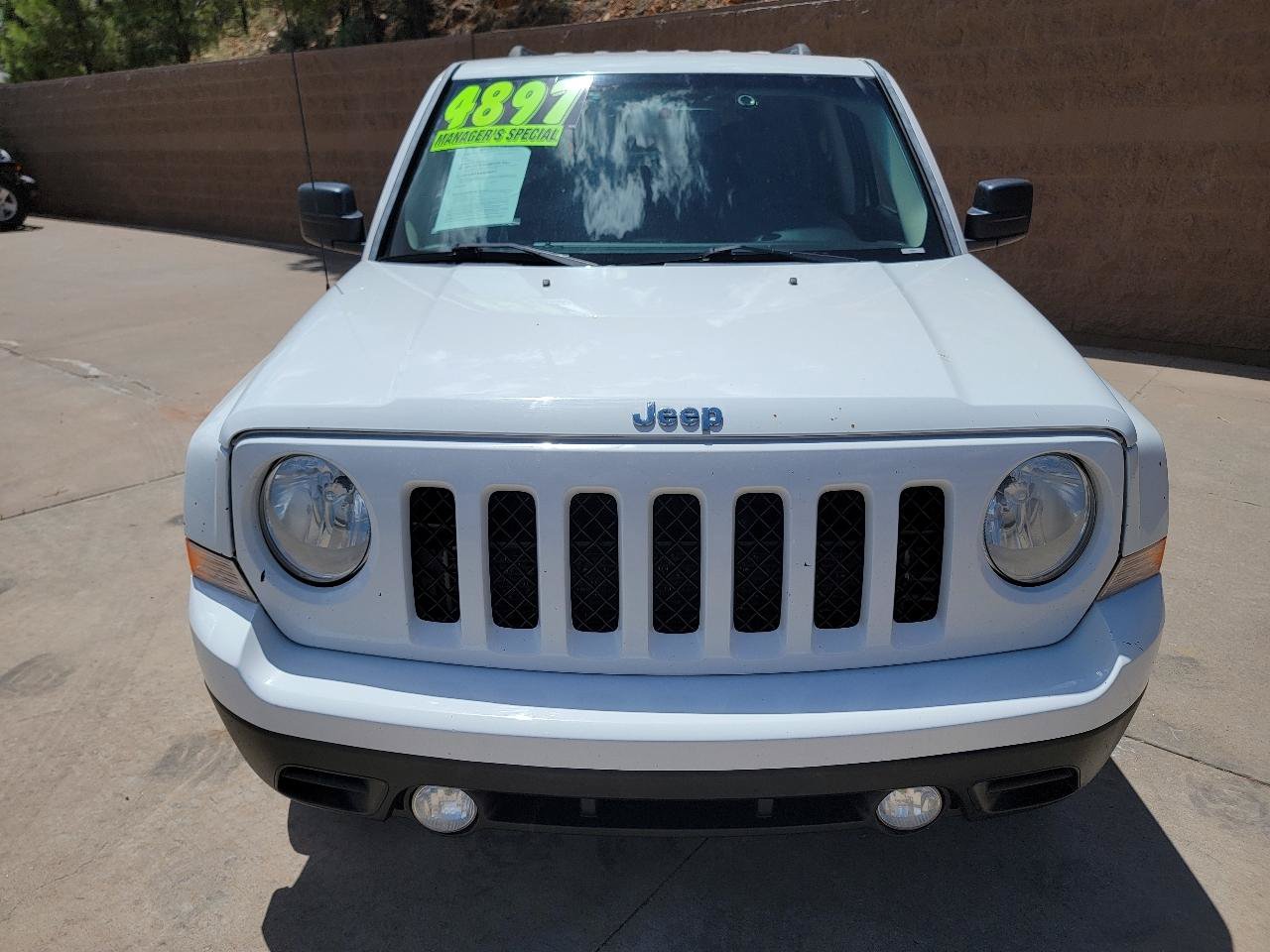 Used 2016 Jeep Patriot Sport w/ Power Value Group AWD/4WD image 2